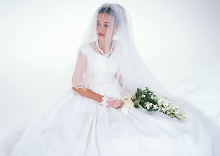 新娘选婚纱法则:简洁不简单-新娘礼服-婚嫁百科
