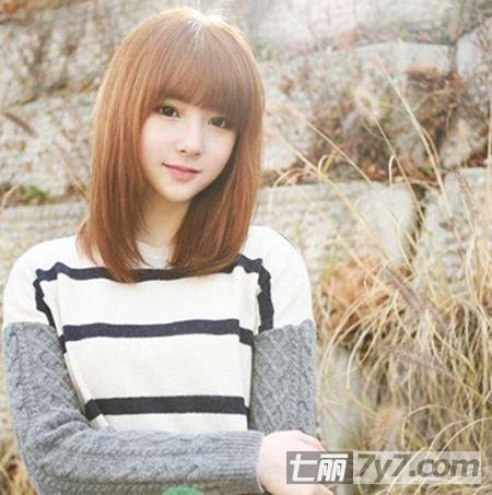 大脸圆脸适合的发型推荐 中长发烫发发型最显瘦图片