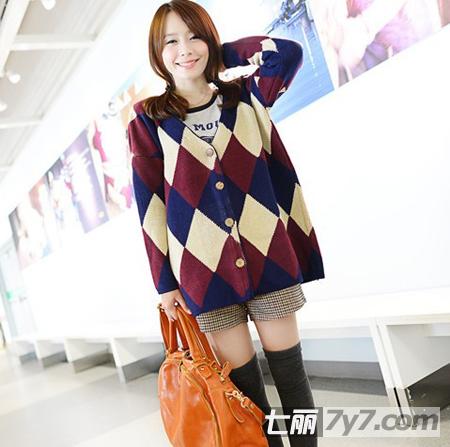 <em>微胖</em>女生秋季显瘦 宽松<em>毛衣</em>外套最迷人-时尚女
