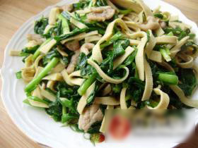 韭菜干豆腐炒肉