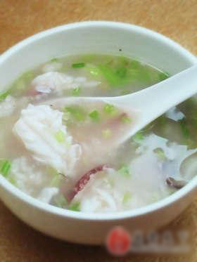 鲜鱿砂锅粥