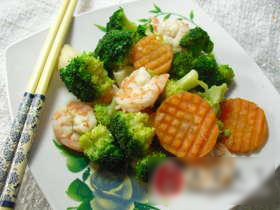 虾仁炒西兰花