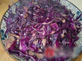 紫甘蓝炒肉