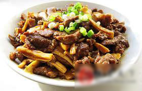 杏鲍菇炒牛肉