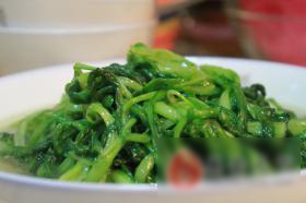 蒜炒茼蒿