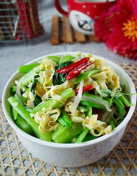 青菜炒豆皮丝