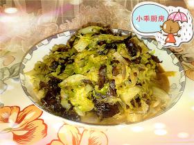 木耳炒圆白菜