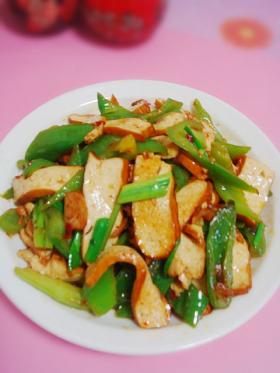 辣椒炒香